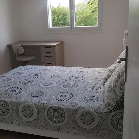 T4 Pour 6p - Balcon - Parking Gratuit - Fibre * Chambéry