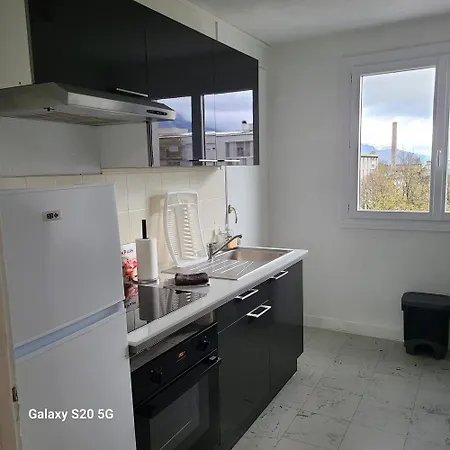 T4 Pour 6p - Balcon - Parking Gratuit - Fibre *