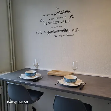 T4 Pour 6p - Balcon - Parking Gratuit - Fibre *