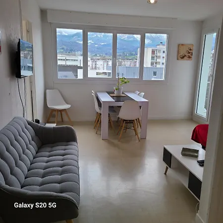 T4 Pour 6p - Balcon - Parking Gratuit - Fibre